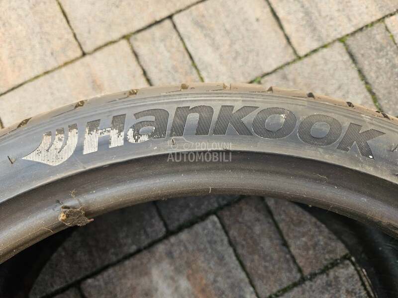 Hankook 235/35 R19 Letnja