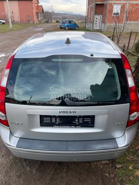 Volvo V50 