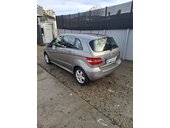 Mercedes Benz B 200 