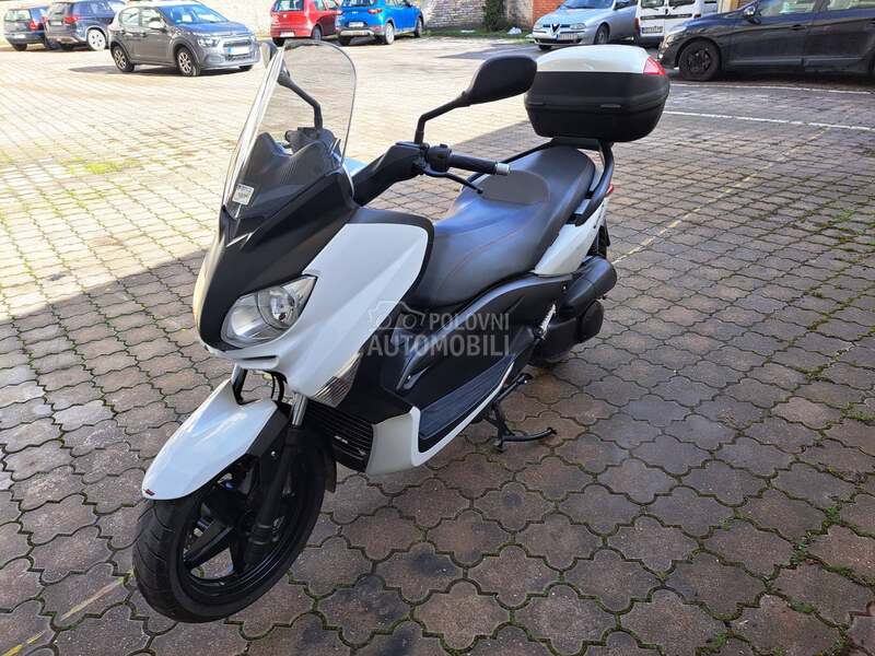 Yamaha X max