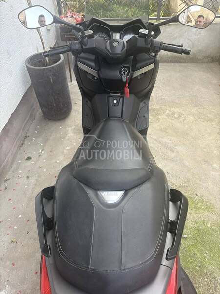 Yamaha Xmax N. O. V