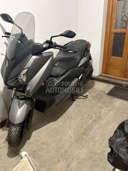 Yamaha Xmax N. O. V