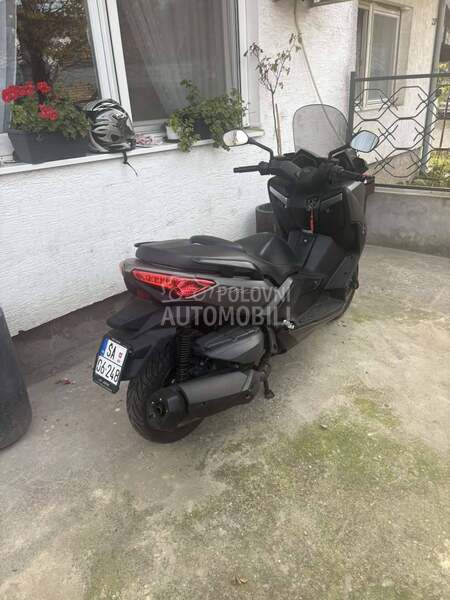 Yamaha Xmax N. O. V