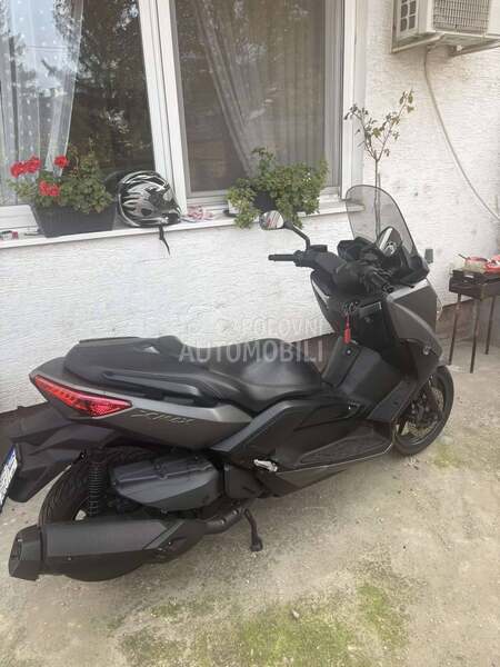 Yamaha Xmax N. O. V