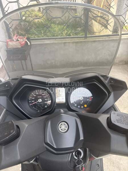 Yamaha Xmax N. O. V