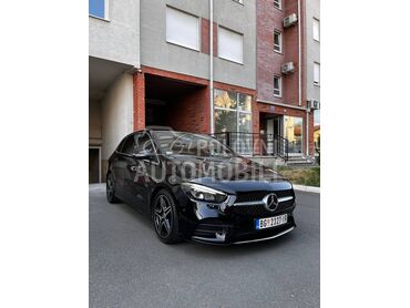 Mercedes Benz B 180 