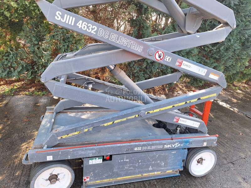SkyJack SJ 4632