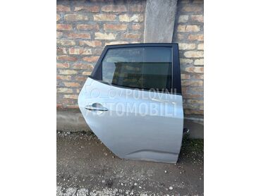 Zadnja desna vrata sa staklom za Kia Venga od 2009. do 2019. god.