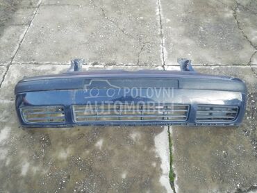 Prednji branik LA5G za Volkswagen Golf 4