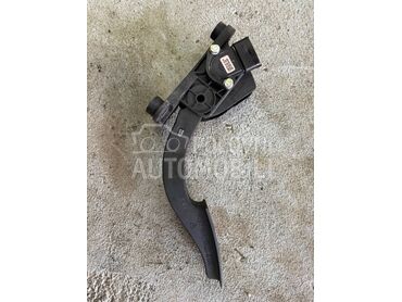 Pedala gasa sa senzorom za Kia Venga od 2009. do 2019. god.