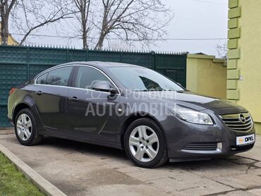 Opel Insignia 1.6 Xenon/Multimedia