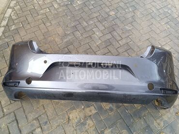 branik zadnji za Mazda 3 od 2019. do 2025. god.