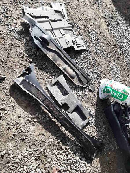 plastika oko brisača