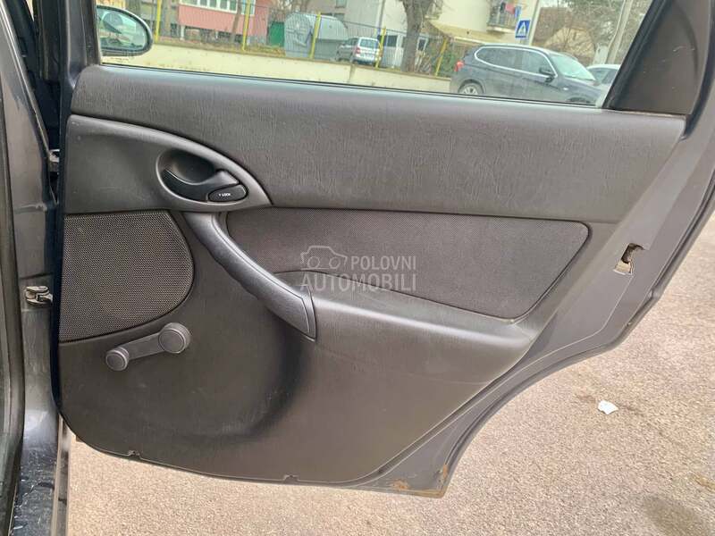 Ford Focus 1.6 16V