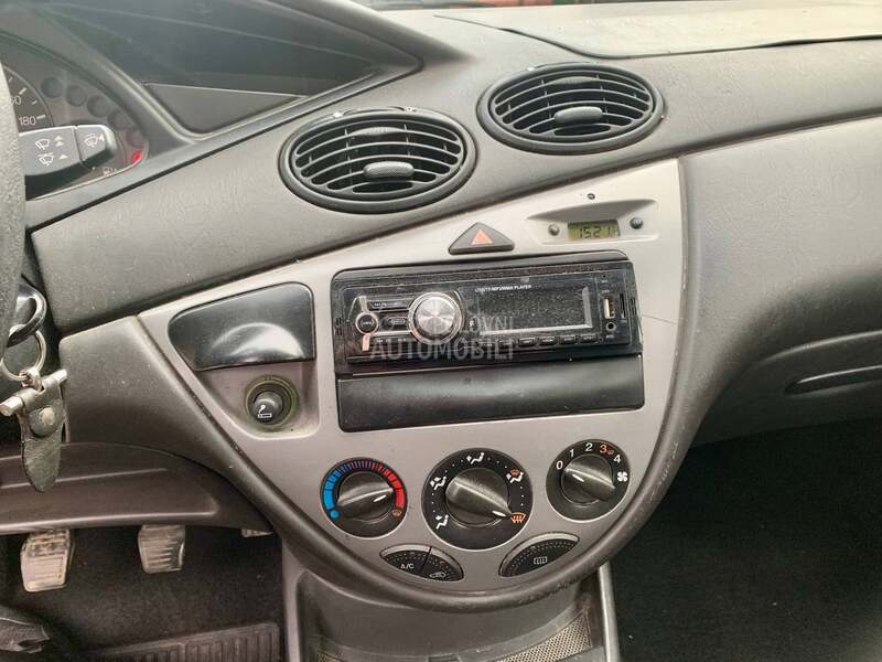 Ford Focus 1.6 16V
