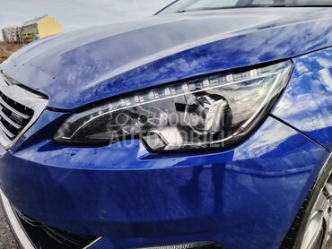 Far za Peugeot 308 od 2014. do 2021. god.