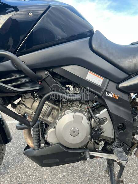 Suzuki V Strom 1000
