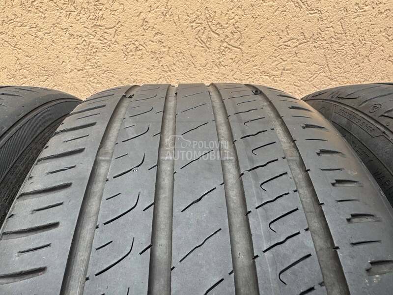 Barum 235/35 R19 Letnja