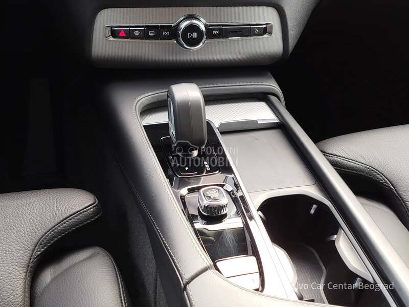 Volvo XC90 B5 AWD PLUS BRIGHT