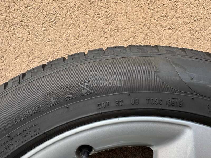 Pirelli 235/55 R19 Zimska
