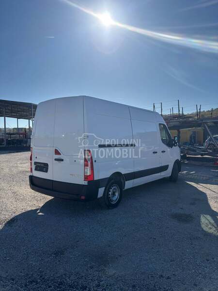 Renault Master 2.3