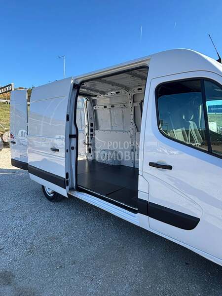 Renault Master 2.3
