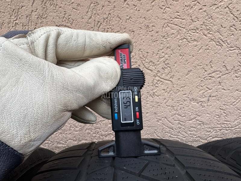 Continental 205/60 R16 Zimska