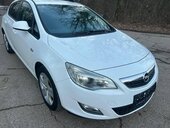 Opel Astra J 1.7 cdti