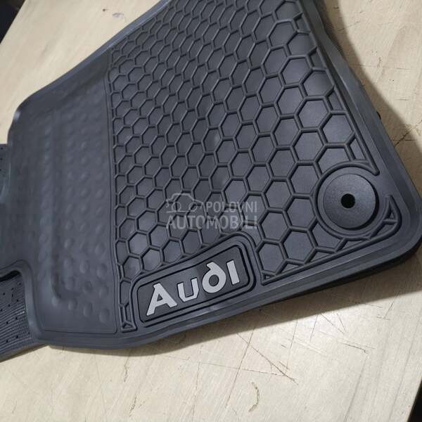 Tipske gumene patosnice