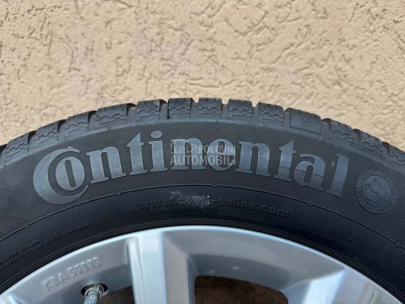Continental 215/60 R16 Zimska