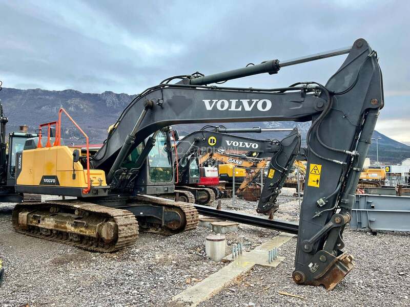 Volvo EC220ENL