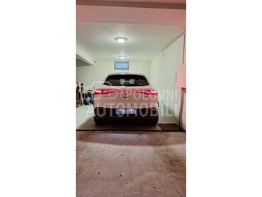 Mercedes Benz EQE 
