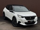 Peugeot 2008 GT/Pano/Kamera/Focal