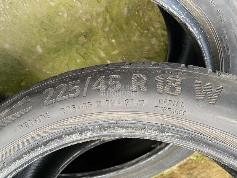 Continental 225/45 R18 Letnja
