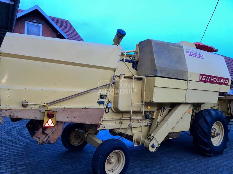 New Holland 8030