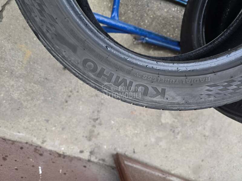 Kumho 215/50 R17 Letnja