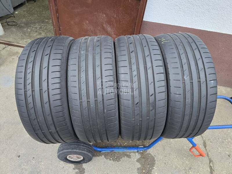 Kumho 215/50 R17 Letnja