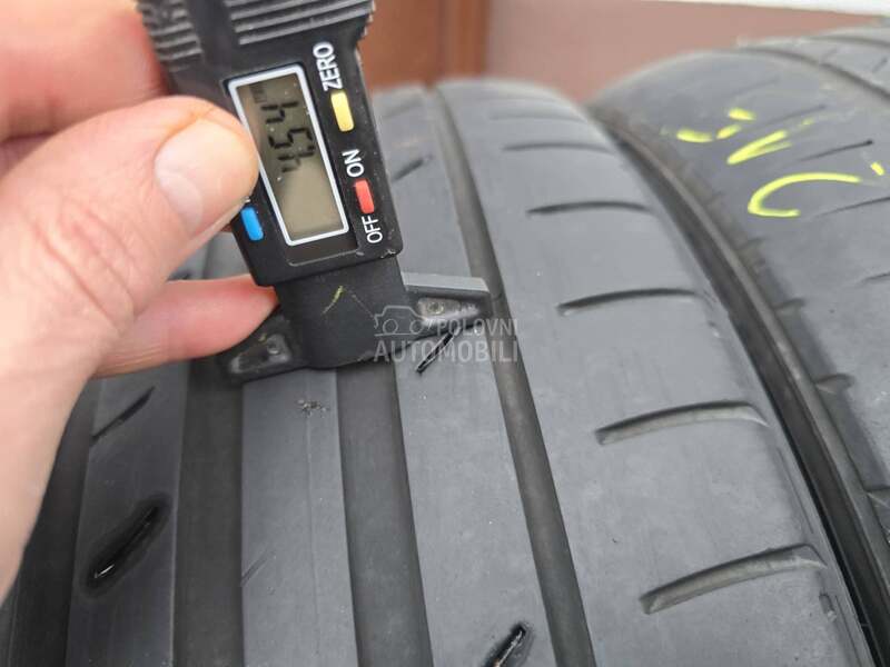 Kumho 215/50 R17 Letnja