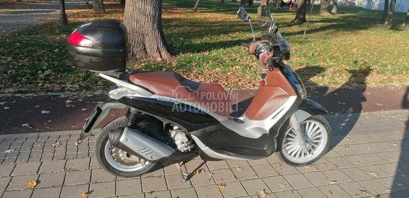 Piaggio beverly 300