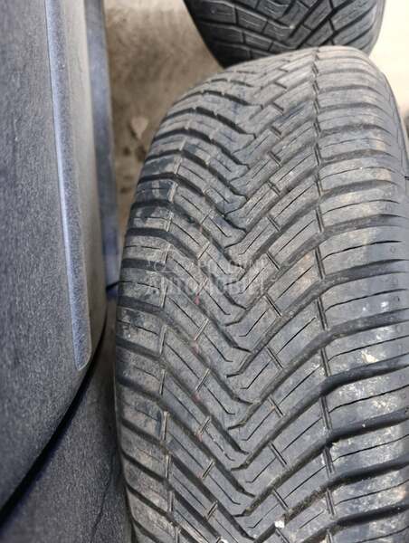 Continental 195/65 R15 Zimska