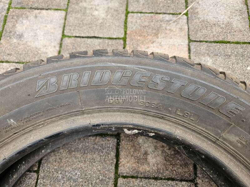 Bridgestone 165/65 R15 Zimska