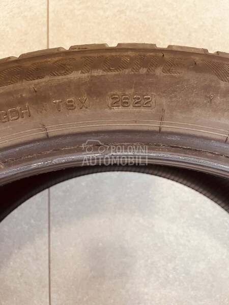 Bridgestone 255/40 R20 Zimska