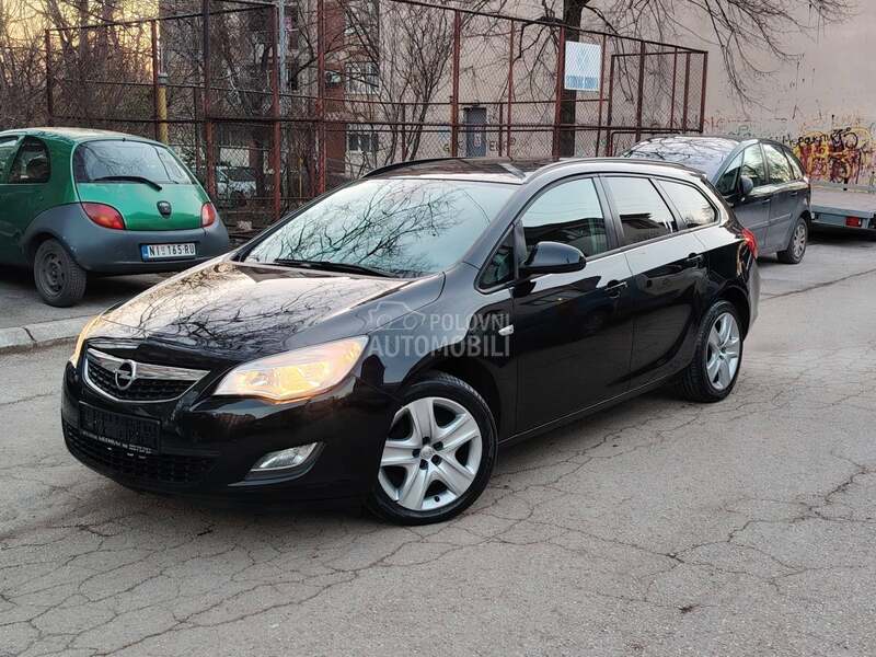 Opel Astra J N O V
