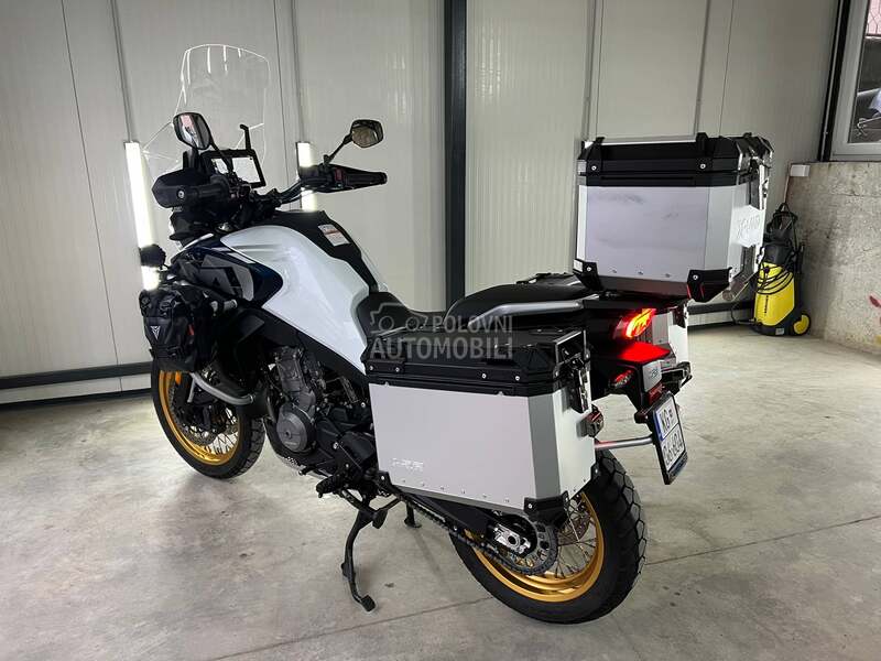 CFMOTO MT 800 EXPLORE