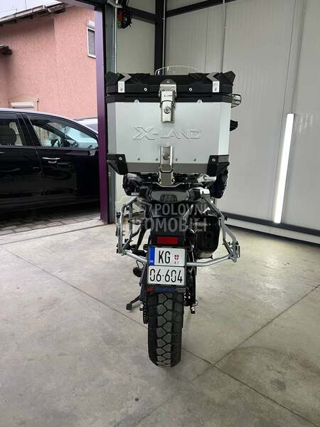 CFMOTO MT 800 EXPLORE