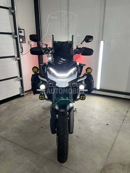 CFMOTO MT 800 EXPLORE