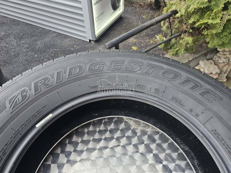 Bridgestone 255/70 R18 Letnja