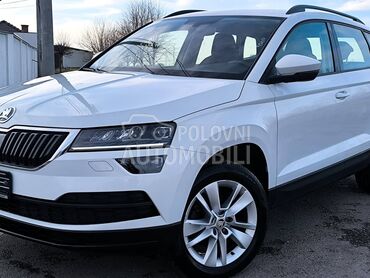 Škoda Karoq Navy/kamera/led