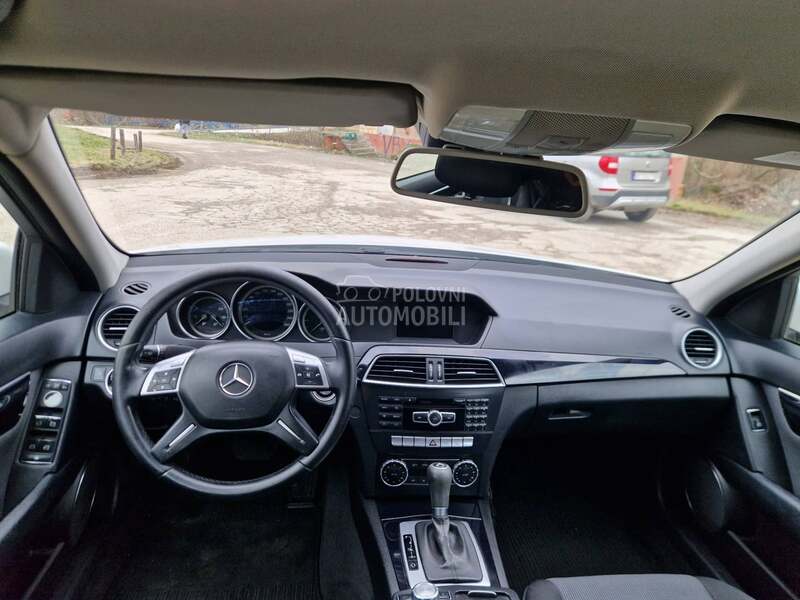Mercedes Benz C 200 