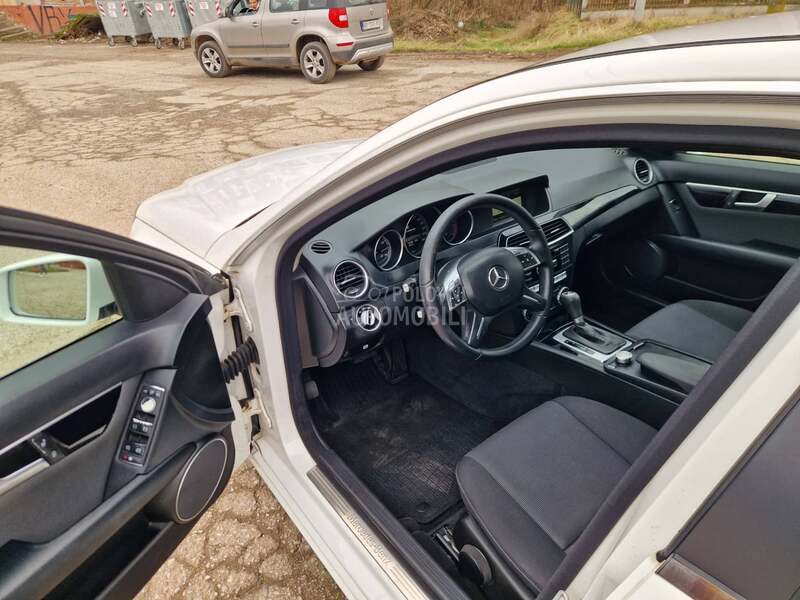 Mercedes Benz C 200 